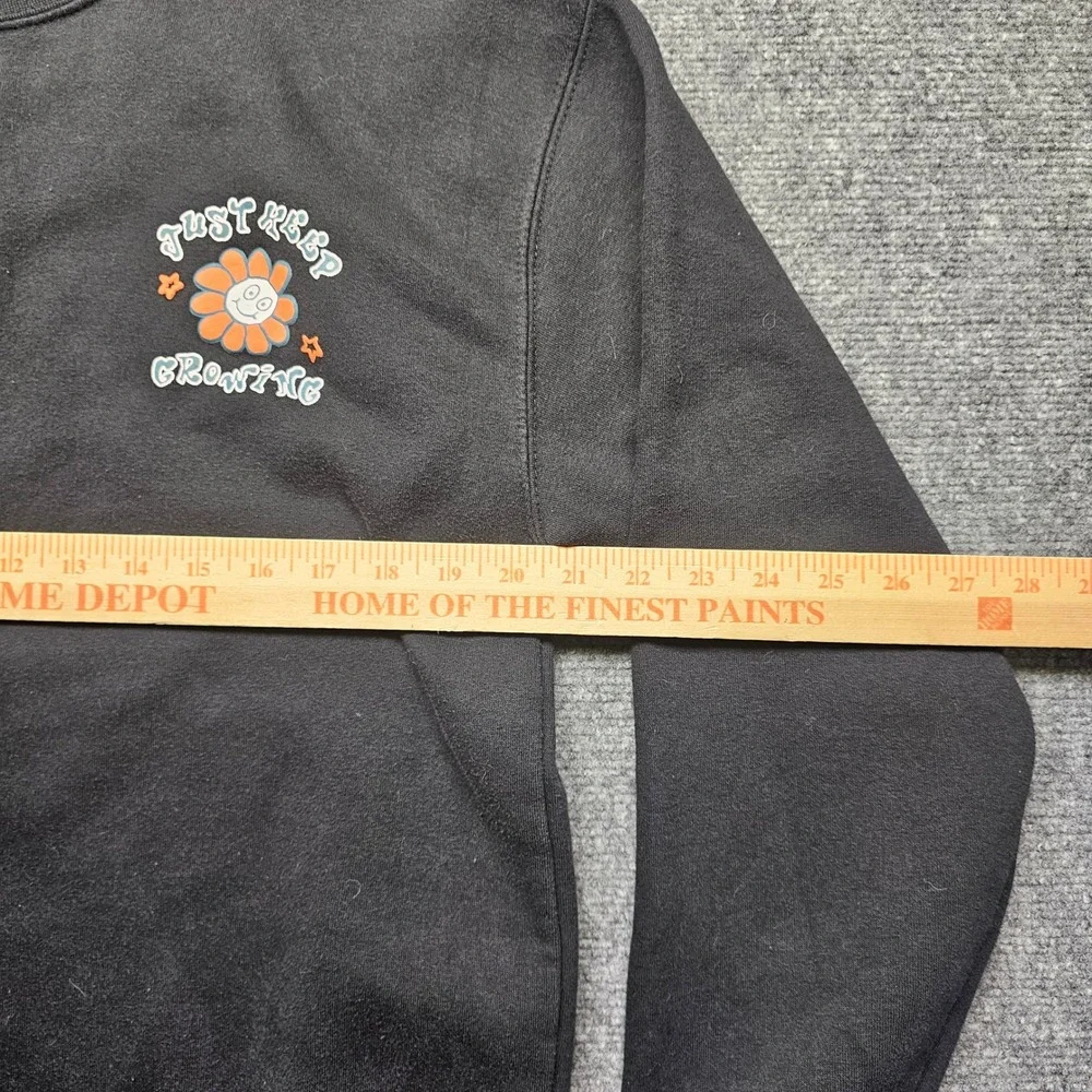 Eighty Eight Brand Just Keep Growing Graphic Sweatshirt Black Large RN89970